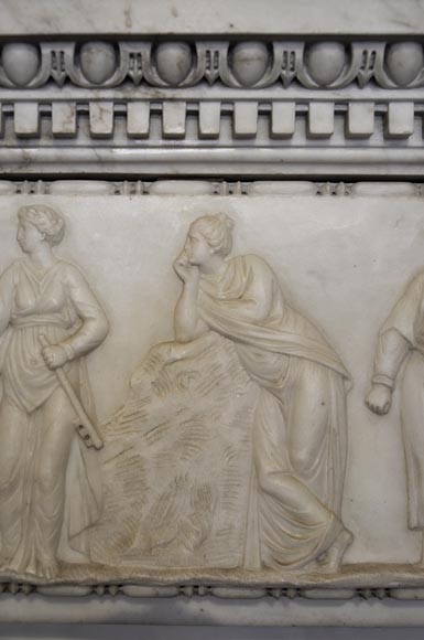 Exceptional antique late 18th century Statuary Carrara marble fireplace with a large frieze of figures after the ''Sarcophagus of Muses'' in the Louvre Museum Exceptional antique late 18th century Statuary Carrara marble fireplace with a large frieze of figures after the ''Sarcophagus of Muses'' in the Louvre Museum-2