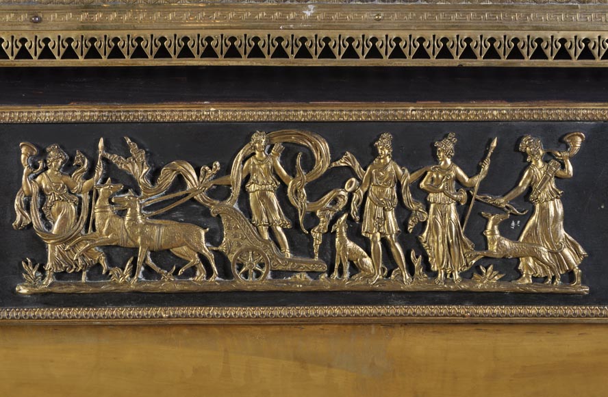 Antique Empire style fireplace with gilt bronze ornaments : 