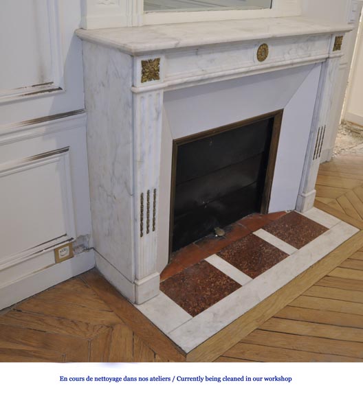 Antique Louis XVI style fireplace in white Carrara marble with gilt bronze ornaments-2