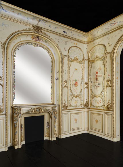 Panelled room with fine chinoiserie decoration from the Villa Les Cèdres,  King Leopold II’s residence  in Saint-Jean-Cap-Ferrat, Côte d’Azur-1