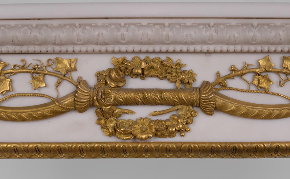 Very beautiful antique Louis XVI style fireplace in Statuary Carrara marble with quiver-shaped columns and gilt bronze ornaments after the model from the Chateau of Fontainebleau-3
