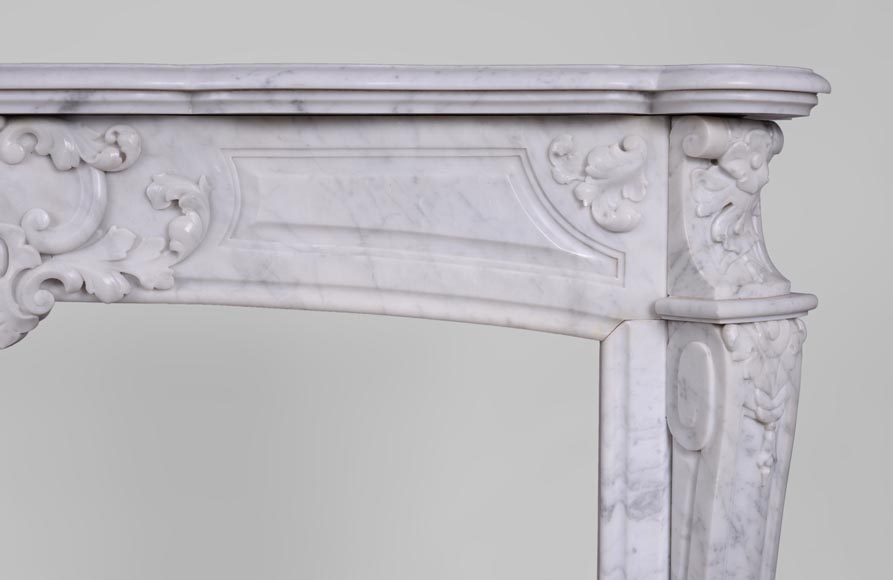 Antique Regence style fireplace in Carrara marble -6