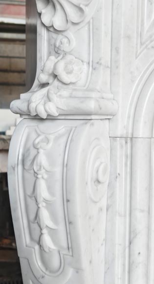 Highly sculpted Louis XV style fireplace in Carrara marble-7