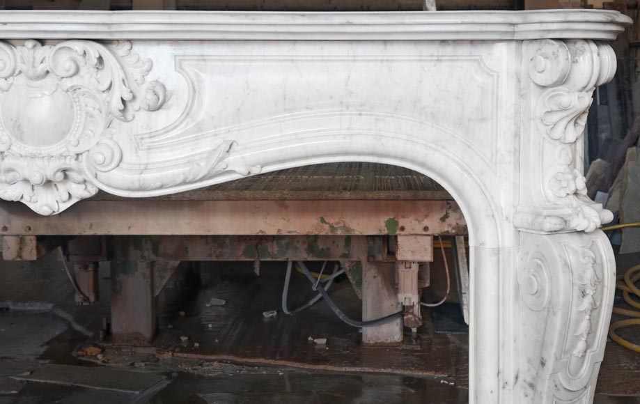 Highly sculpted Louis XV style fireplace in Carrara marble-10