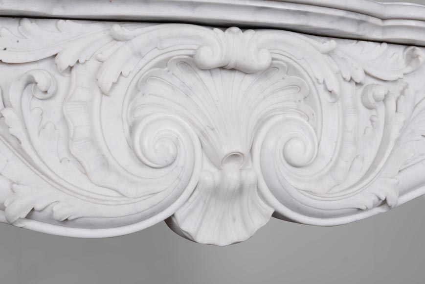 Beautiful antique mantel in the Louis XV style with carved shell in Carrara marble-2