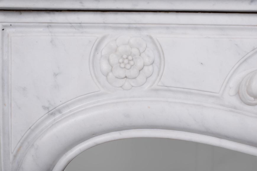 Beautiful antique mantel in the Louis XV style with carved shell in Carrara marble-4