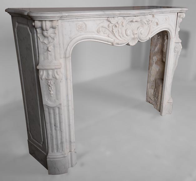 Beautiful antique mantel in the Louis XV style with carved shell in Carrara marble-5