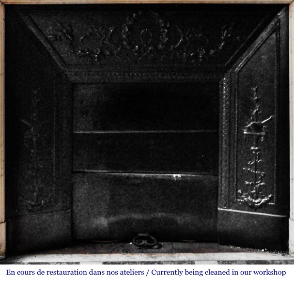 Louis XVI style fireplace in semi-statuary Carrara marble, decorated with a sunflower Louis XVI style fireplace in semi-statuary Carrara marble, decorated with a sunflower-10