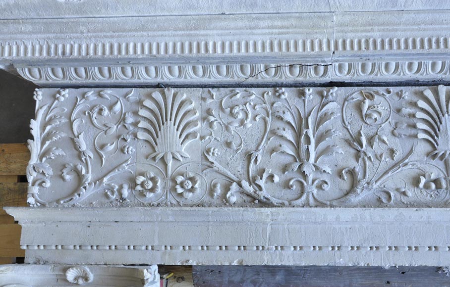 Important antique doorway in marble stone, Renaissance period -1