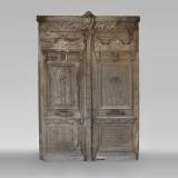 Big Napoleon III style double door made of carved wood