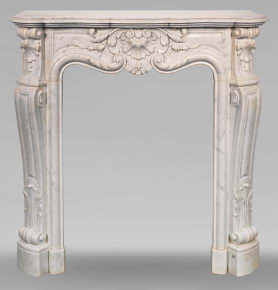 Louis XV style mantel in Carrara marble decorated with palmettes-0