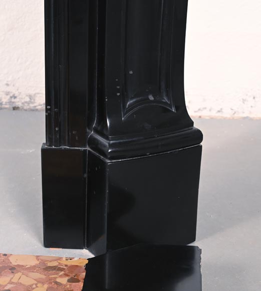 Louis XV style Pompadour mantel in black marble-7