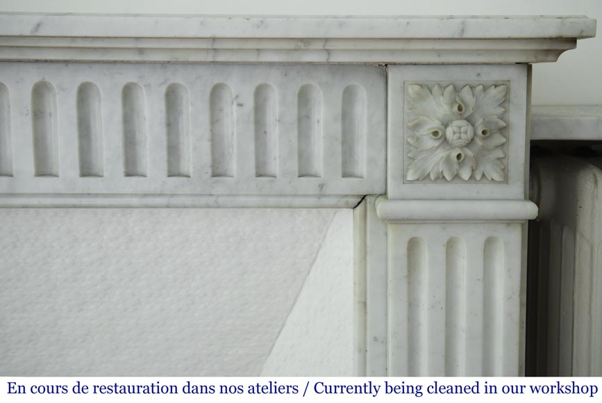 Antique Louis XVI style mantel with rudenture in Carrara marble-6