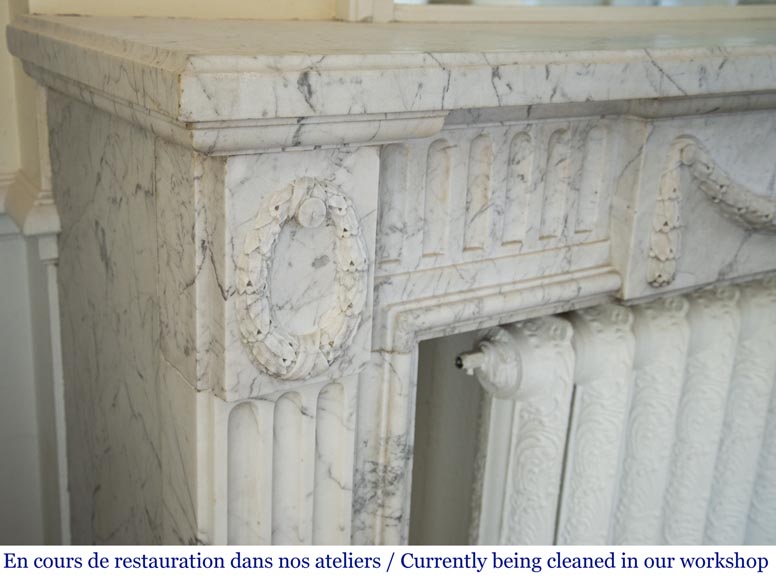 Antique Louis XVI style fireplace in Arabescato marble with garlands of laurel wreaths-3