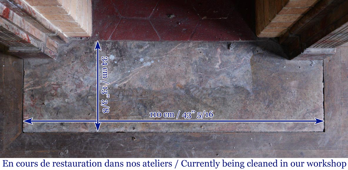 Antique Louis XVI style mantel in Enjugerais marble with its hearth floor-8