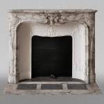 Antique Louis XV mantel in Arabescato marble, end of the 19th century