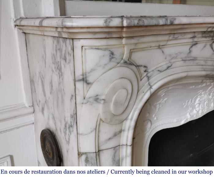 Antique Louis XV mantel in Arabescato marble, end of the 19th century-3