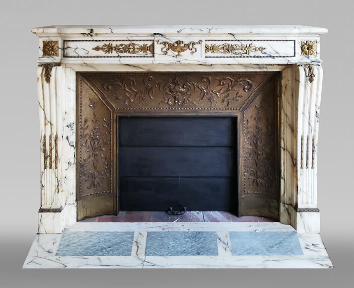 Beautiful Louis XVI style fireplace in Paonazzo marble with bronze ornements, end of the 19th century-0