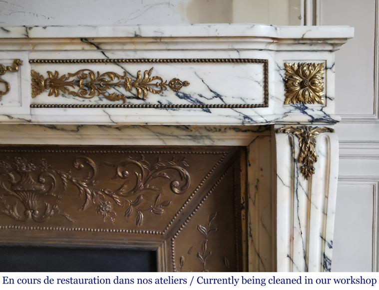 Beautiful Louis XVI style fireplace in Paonazzo marble with bronze ornements, end of the 19th century-8