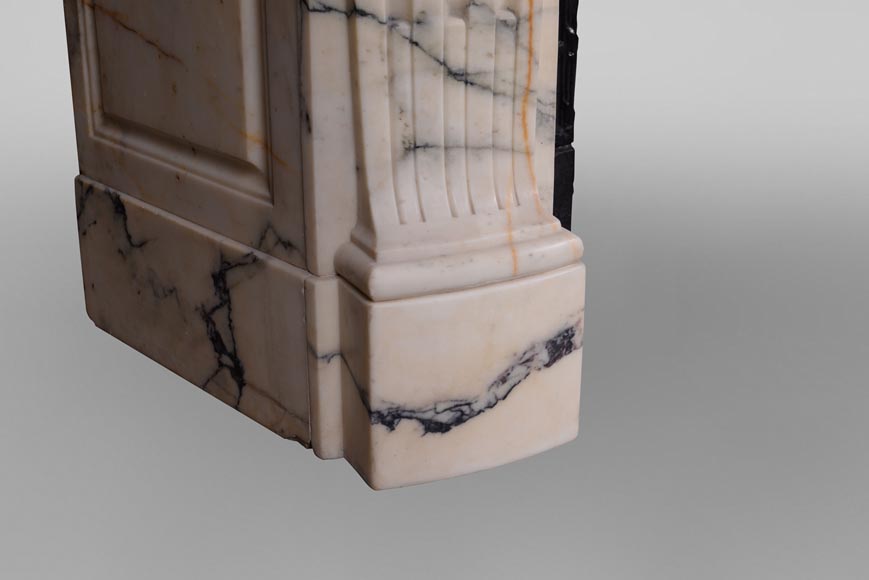 Regency style fireplace in Paonozzao marble, 19th century-5