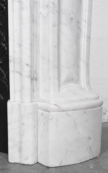 Louis XV-style Carrara marble fireplace, decorated with a palmette Louis XV-style Carrara marble fireplace, decorated with a palmette-9