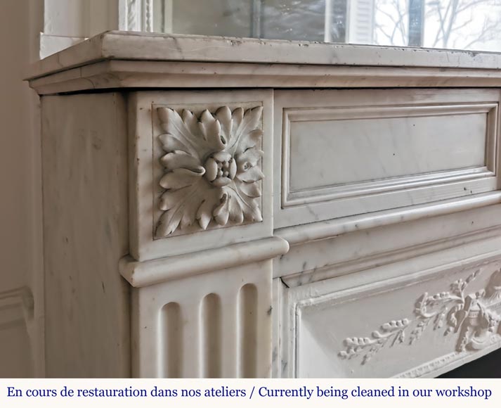 Louis XVI style mantel in white Carrara marble with quivers-3