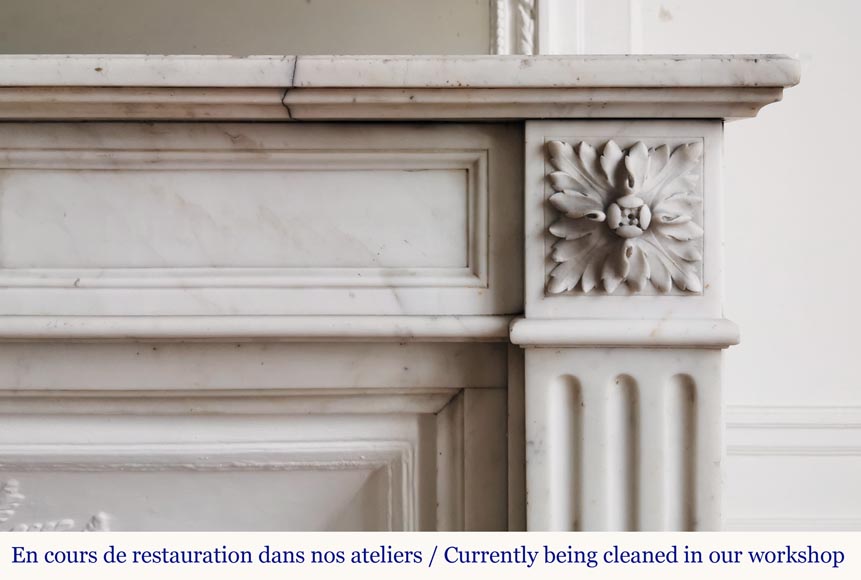 Louis XVI style mantel in white Carrara marble with quivers-7