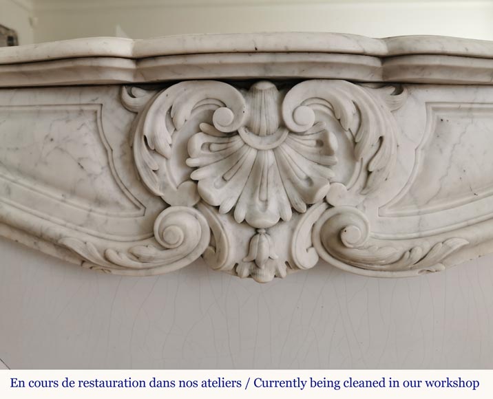 Louis XV style fireplace in Carrara marble with a beautiful shell-1