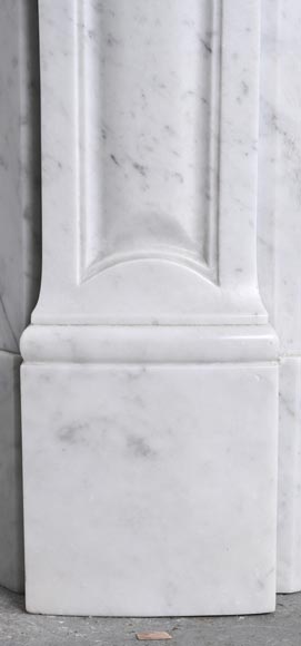 Large Louis XV-style fireplace, Pompadour model, in Carrara marble Large Louis XV-style fireplace, Pompadour model, in Carrara marble-4