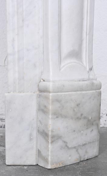 Large Louis XV-style fireplace, Pompadour model, in Carrara marble Large Louis XV-style fireplace, Pompadour model, in Carrara marble-7