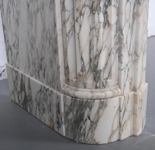 Louis XVI style mantel with rounded corners carved in Breche de Médicis-4