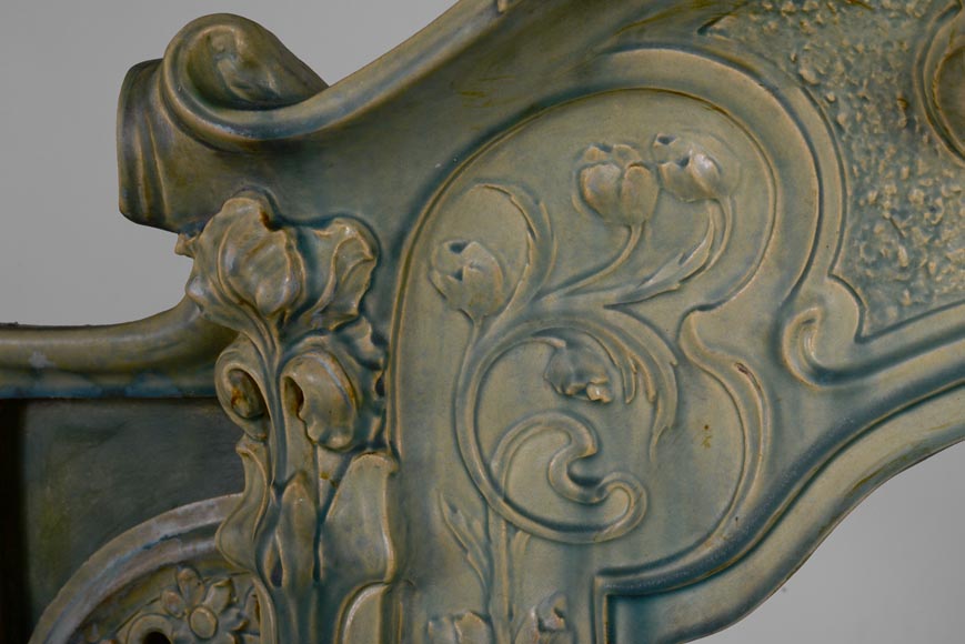 Rare Art Nouveau mantel in enameled ceramic, circa 1900-7
