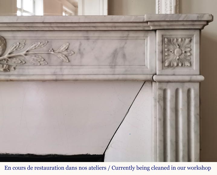 Louis XVI style fireplace in Carrara marble with a laurel crown-8