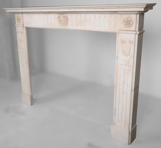 White marble Louis XVI mantel with Gorgonéion-7