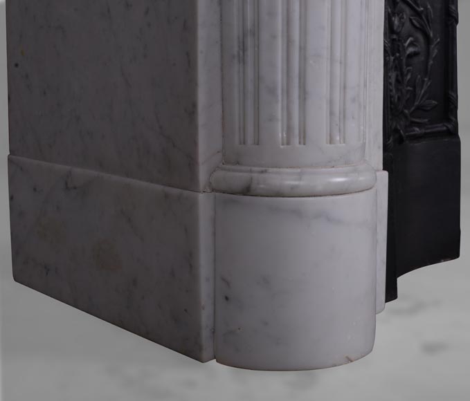 Louis XVI style mantel in Carrara marble with half columns-4