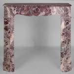 Small Pompadour mantel in Fleur de pêcher marble