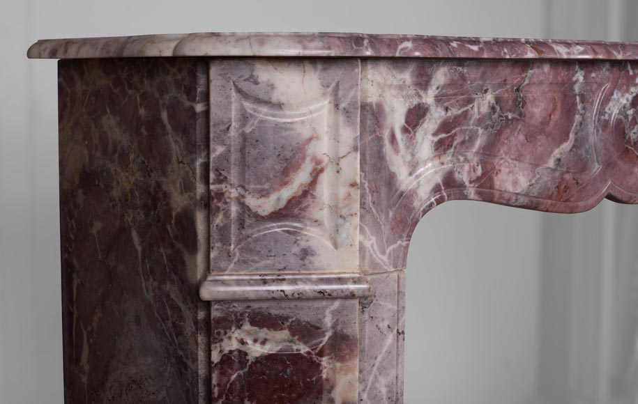 Small Pompadour mantel in Fleur de pêcher marble-3