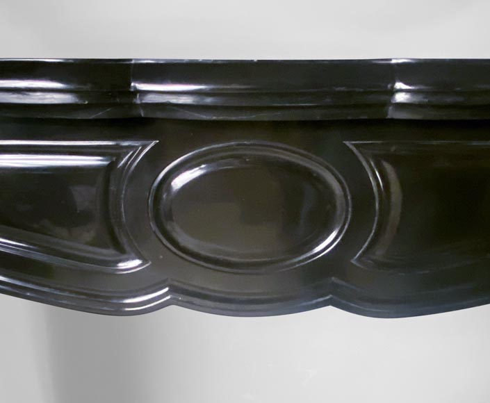 Pompadour mantel in Belgium black marble-1