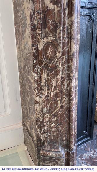 Very beautiful Louis XV periode mantel in Royal Red marble-5