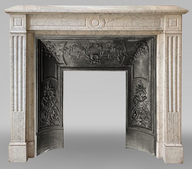Small Louis XVI style mantel in veined Carrara marble with a medallion -0