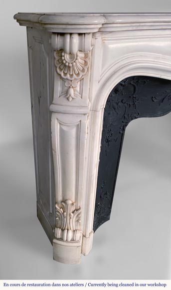 Riche Louis XV style fireplace in Carrara marble half statuary with shells and flowers-3