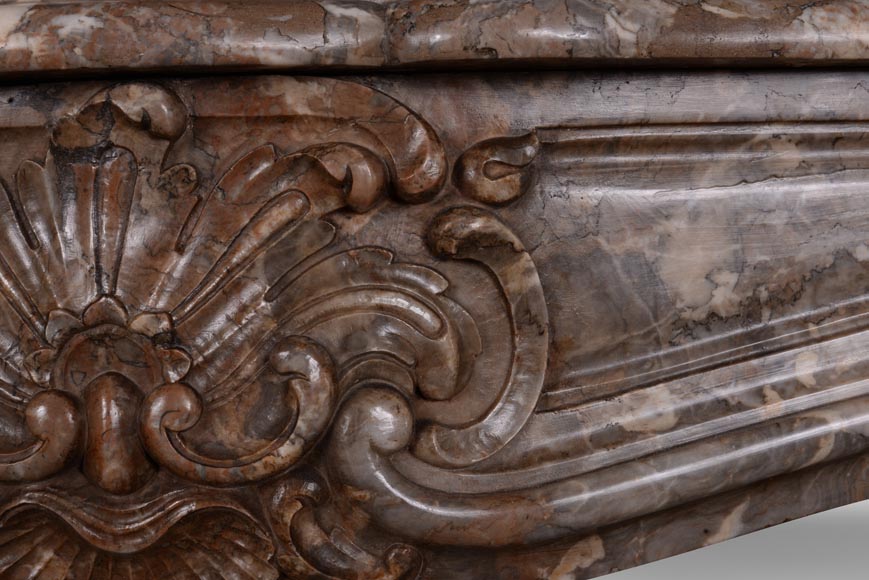 Louis XV period mantel Royl Red marble with a beautiful shell-2