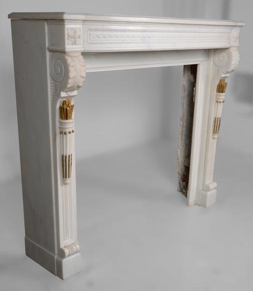 Splendid Louis XVI style mantel in statuary marble with quivers inspired by the model in the Fontainebleau castel drawn by Pierre-Marie Rousseau-4