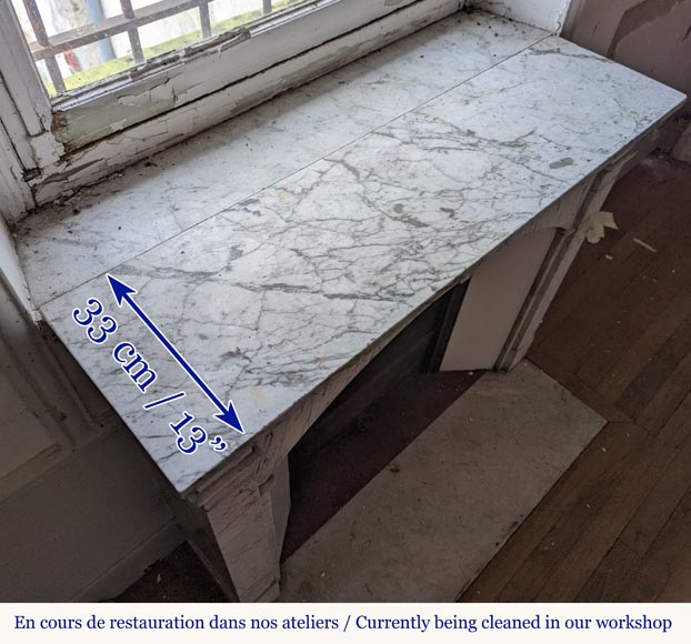 Small and original mantel with a rounded entablature in Arabescato marble-9
