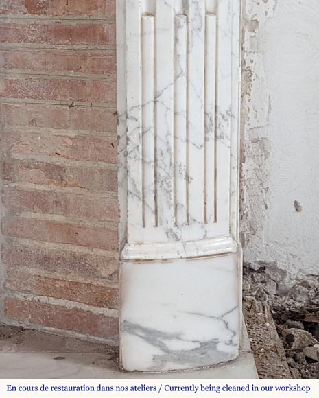 Louis XVI style mantel slightly curved in veined Carrara marble-7