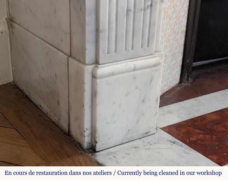 Louis XVI style mantel in Carrara marble with roses-5