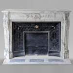 Beautiful curved Louis XVI style mantel in Arabescato marble with a laurel leaves crown
