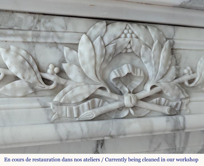 Beautiful curved Louis XVI style mantel in Arabescato marble with a laurel leaves crown-2