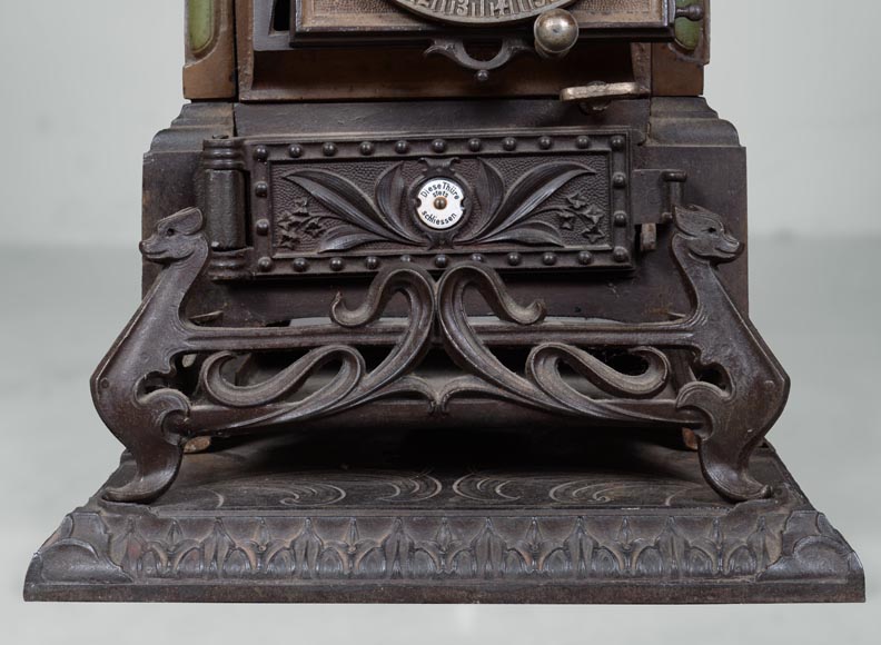 Musgrave & Co mannheim - Enameled cast iron stove adorned with views of important buildings in the Palatinate, Germany, circa 1900-7