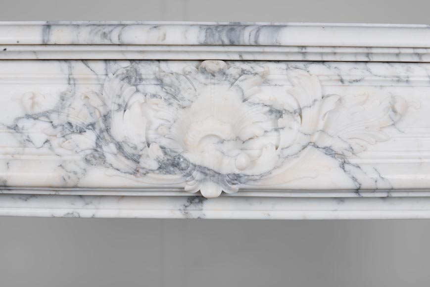 Beautiful Regency style mantel with palmette in Arabescato marble-1